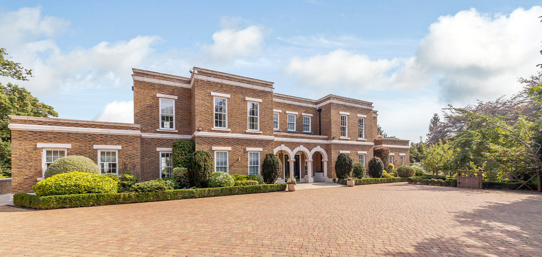 Barton Wyatt Estate agents Surrey, Letting Agents Surrey covering